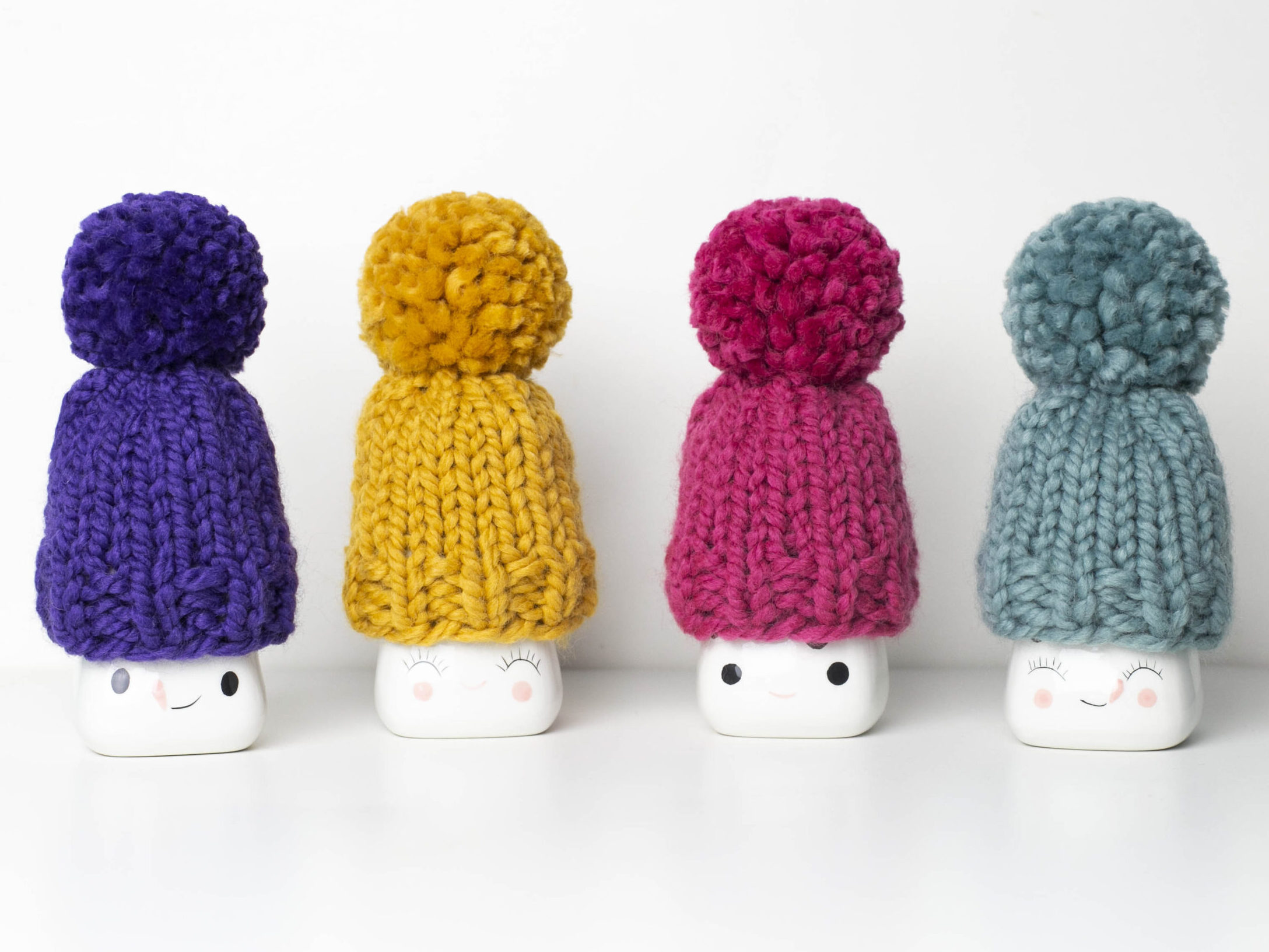 Marshmallow Mugs Hats Free Knitting Pattern