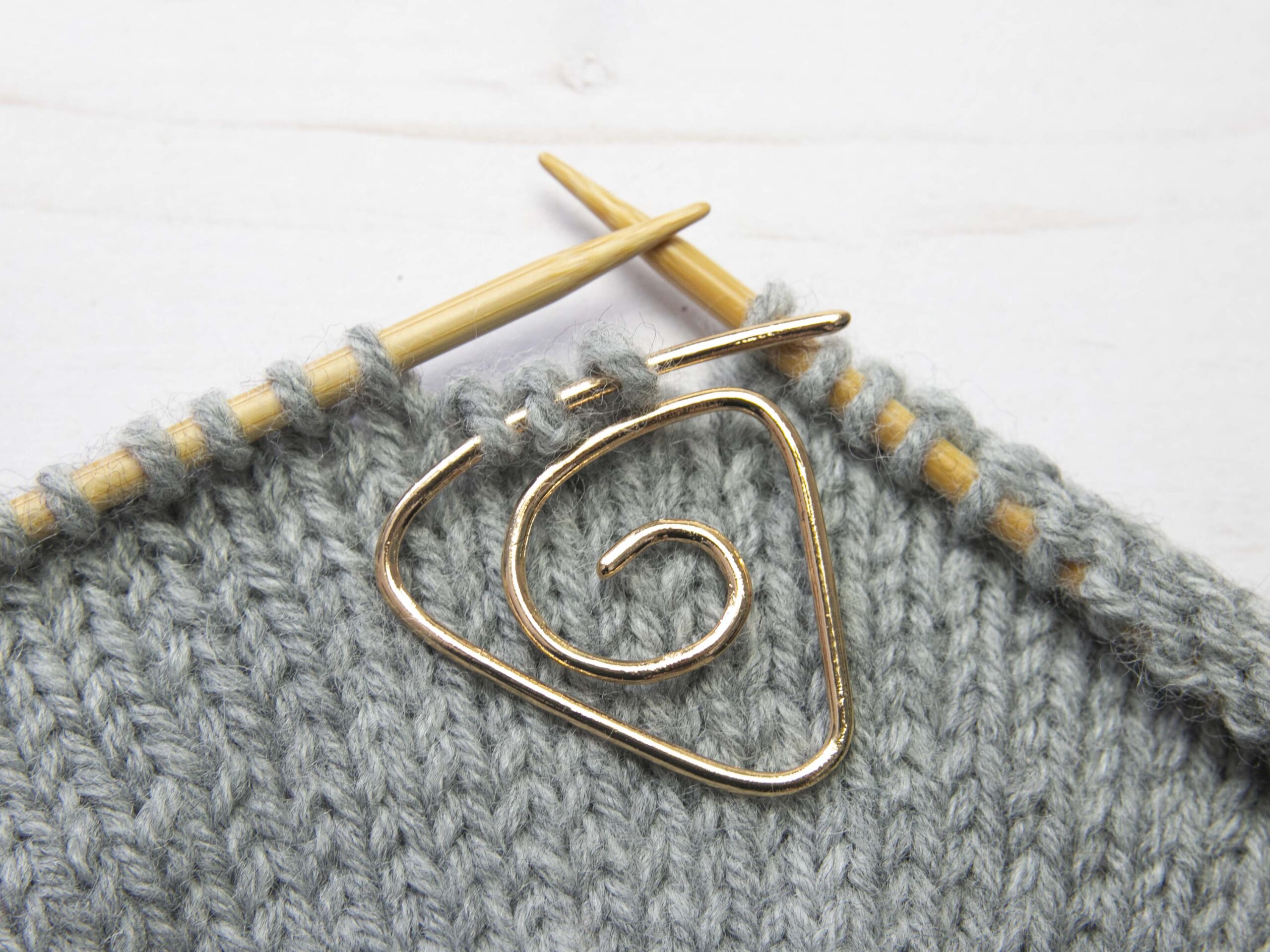 Gold Triangle Cable Knitting Needle Stitch Holder